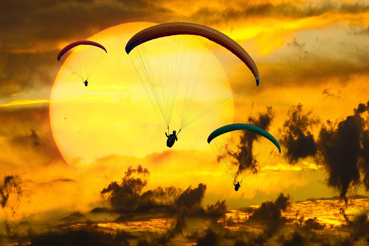 Parachutes, paragliders, paragliding — Stay Updated on Espanyol News and Matches with Lagrada